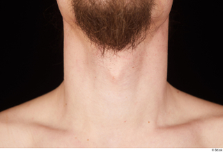 Gruffydd neck 0002.jpg